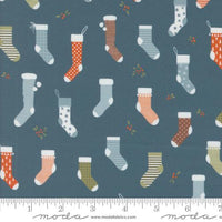 Moda Fabrics Purrfect Christmas 39041 15