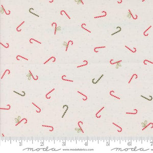 Moda Fabrics Purrfect Christmas 39047 11