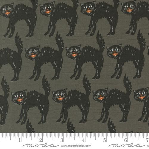 Moda Home Sweet Haunt 20915 12