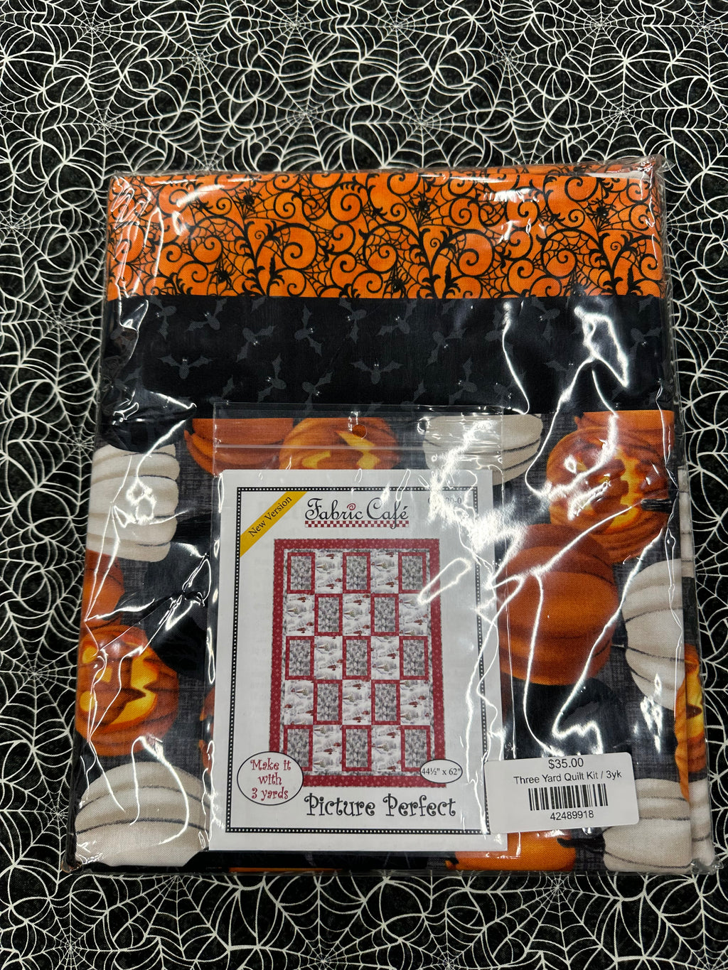 Halloween Three Yard Kit- Fabric Cafe