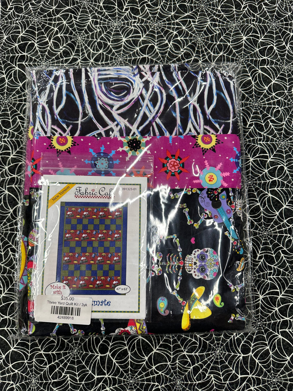 Halloween Three Yard Kit- Fabric Cafe