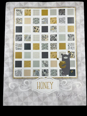 Clothworks Honey Bear Quilt Kit